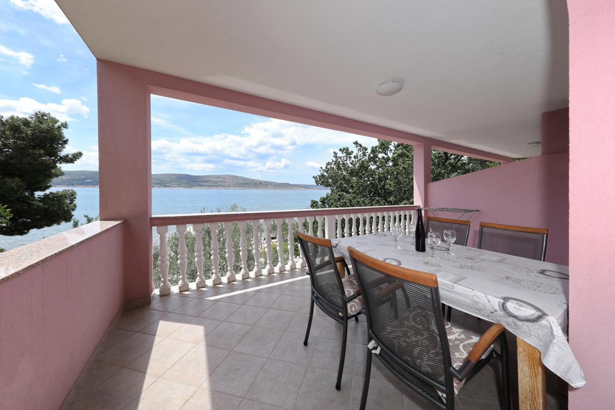 Villa Rajna Starigrad Paklenica Oda fotoğraf