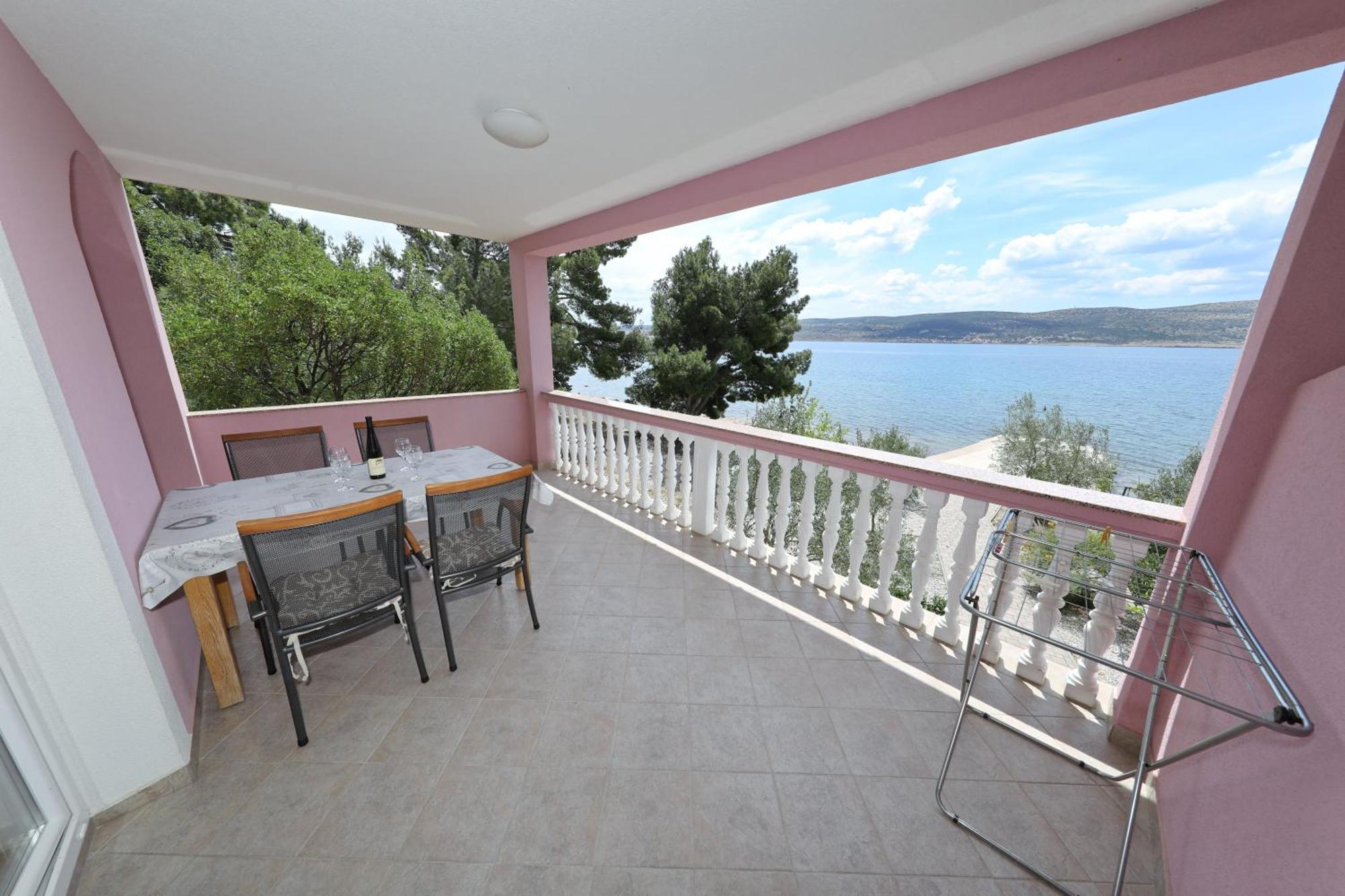 Villa Rajna Starigrad Paklenica Oda fotoğraf